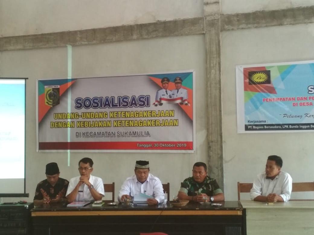 Disnakertrans Lotim Sosialisasi Undang-Undang Ketenagakerjaan di Desa Stanggor, Sukamulia  Tahun 2019